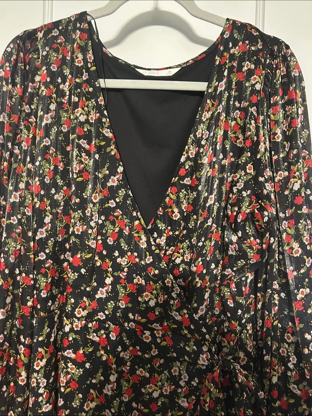 LC Lauren Conrad Black Floral Wrap Midi Dress with Red & Cream Blossoms - Picture 2 of 3